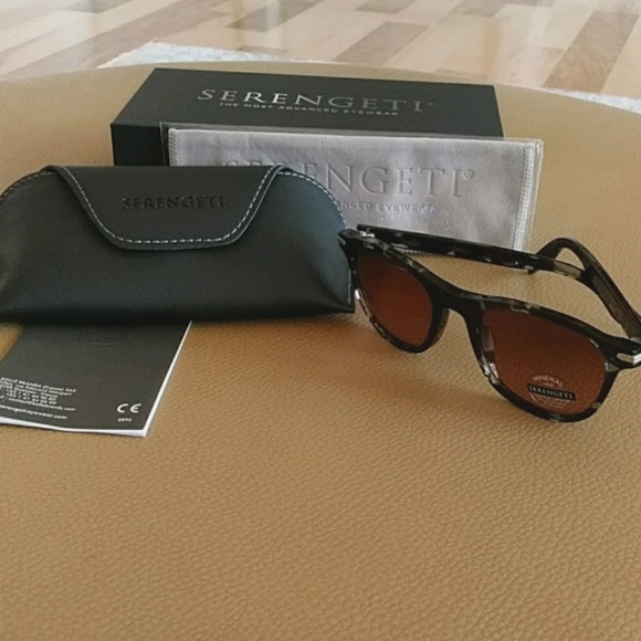Serengeti Accessories - NWT Serengeti Polarized Unisex Sunglasses